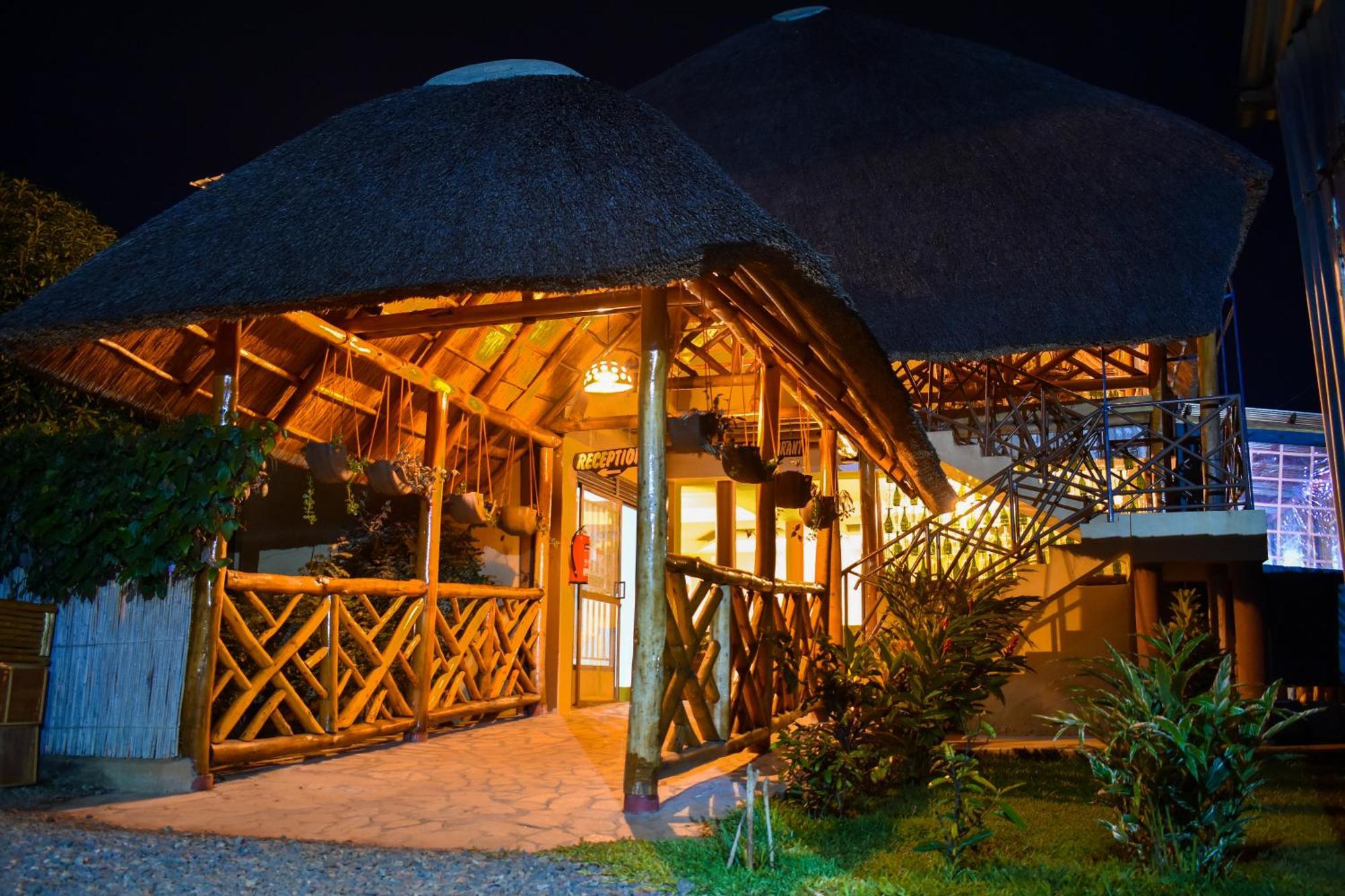African Roots Gulu Zewnętrze zdjęcie